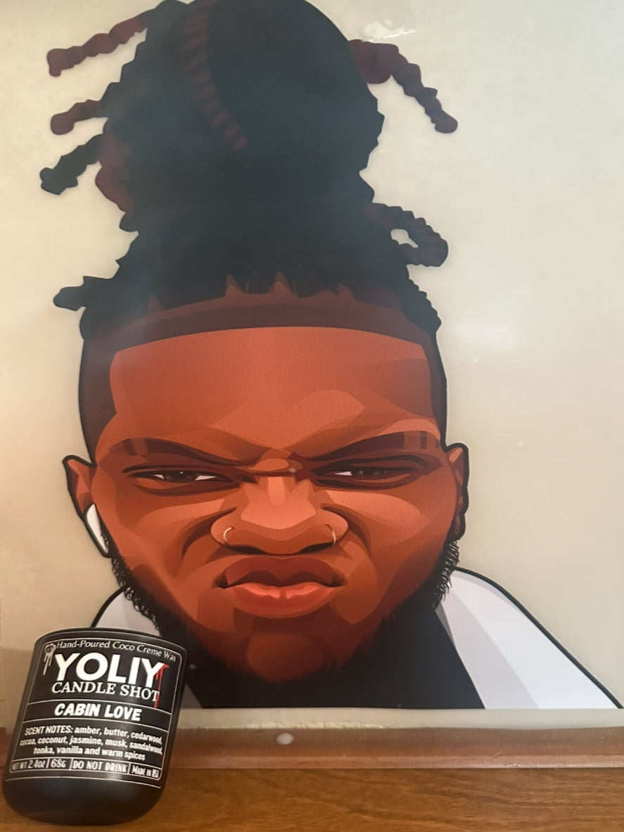 YOLIY Cabin Love Candle Shot is in a 2.5oz black matte vessel. Enjoy a rich and sensual fragrance from the T4 Romance Collection.